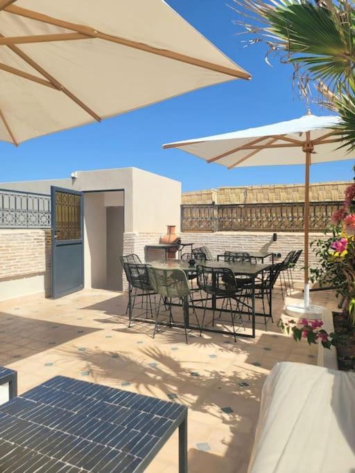 Riad Isahiac Avec Piscine En Exclusivite Marakeş Dış mekan fotoğraf