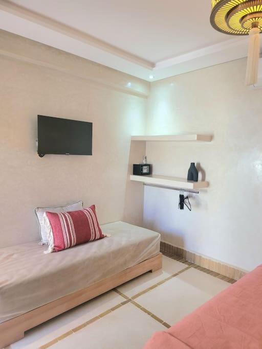 Riad Isahiac Avec Piscine En Exclusivite Marakeş Dış mekan fotoğraf